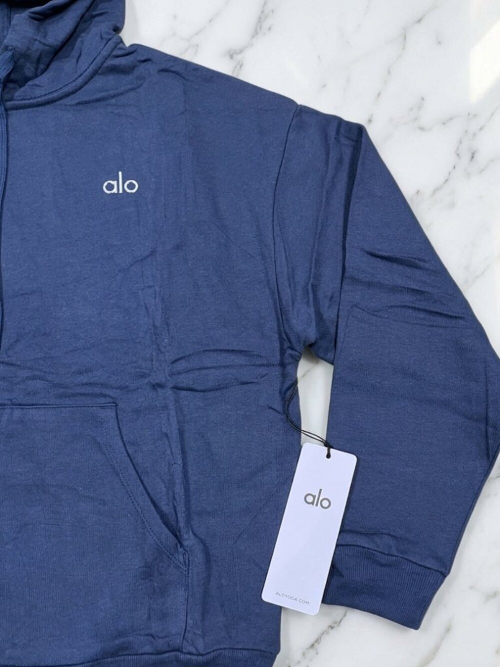 Alo Yoga Accolade Hoodie Navy Blue - Picture 2 of 3